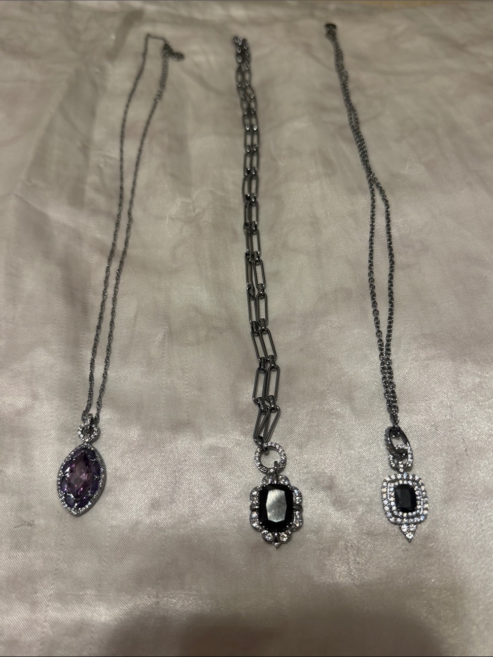 Bomb party lot of 3 hematite plating necklaces